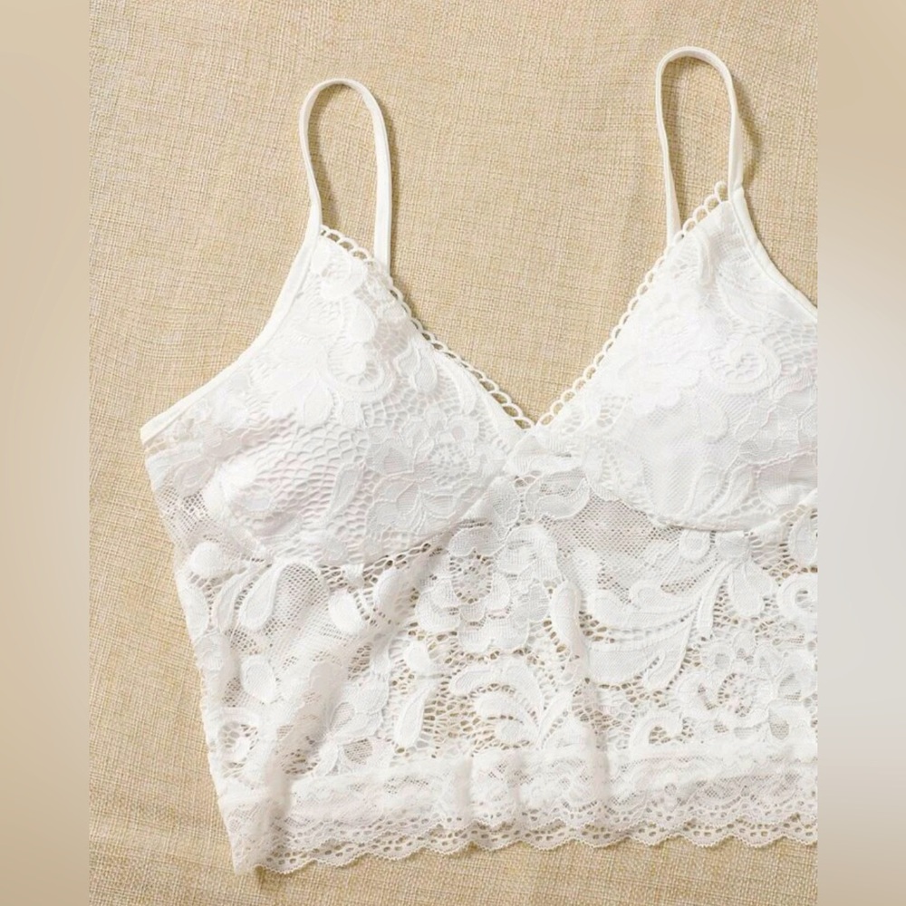laced crop top